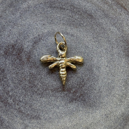 Fig Wasp Charm (9ct gold)